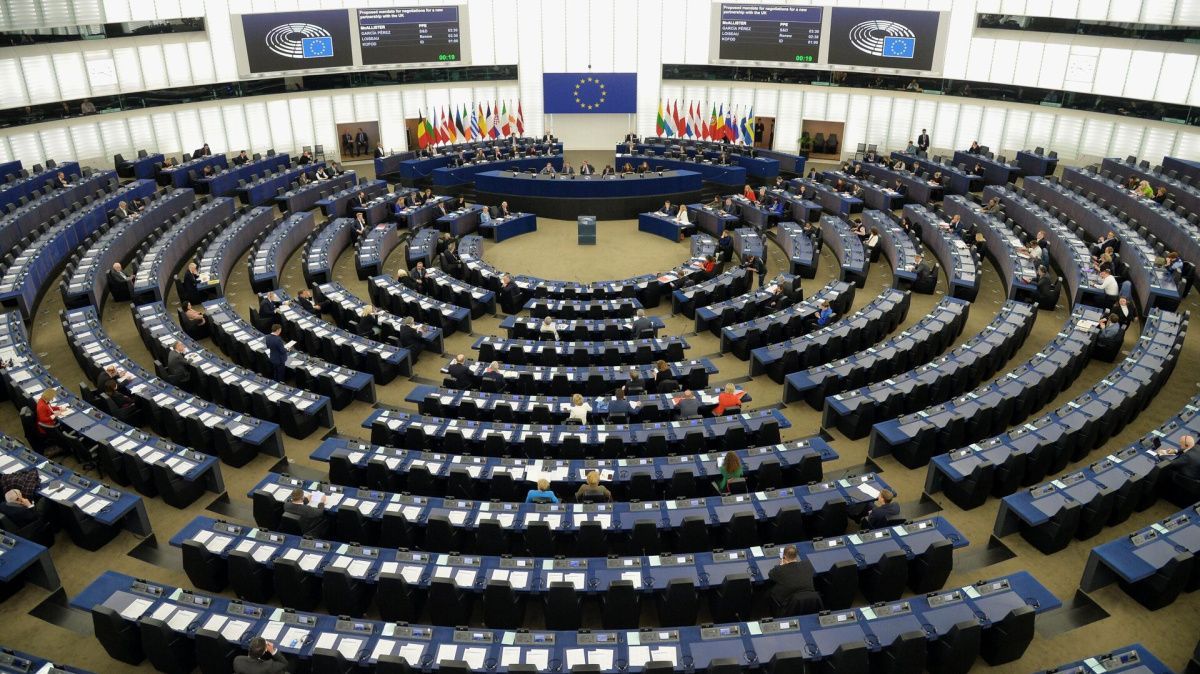 Европарламент потребовал ввести санкции против Азербайджана из-за АТО в Карабахе