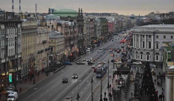 В Санкт-Петербурге продается самая дорогая "сталинка" в России за 1,1 млрд рублей