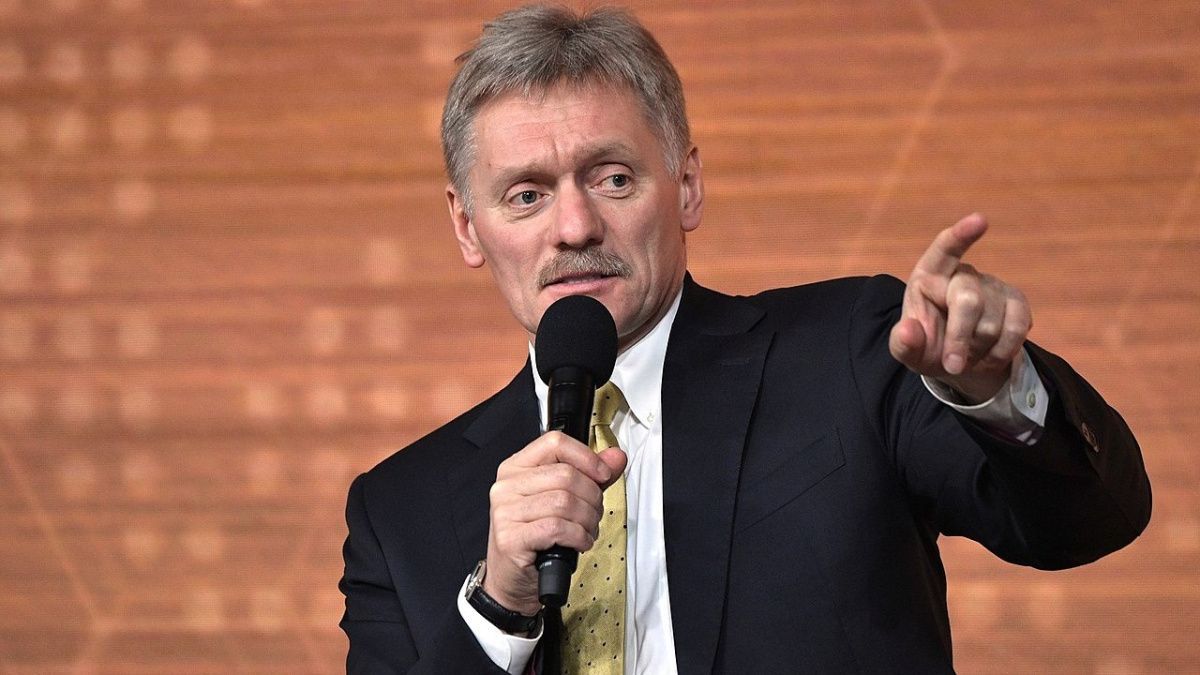 Песков: новый пакет помощи Украине не изменит ситуацию на поле боя