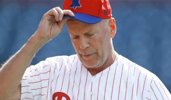 Семья Брюса Уиллиса приготовилась к похоронам актера