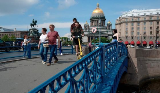 Сервисы аренды самокатов возобновят работу в Петербурге