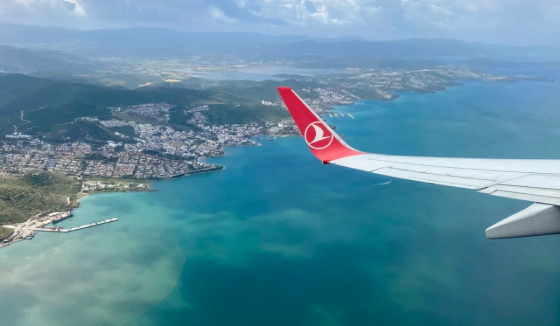 Количество россиян с видом на жительство в Турции упало вдвое с начала 2023 года