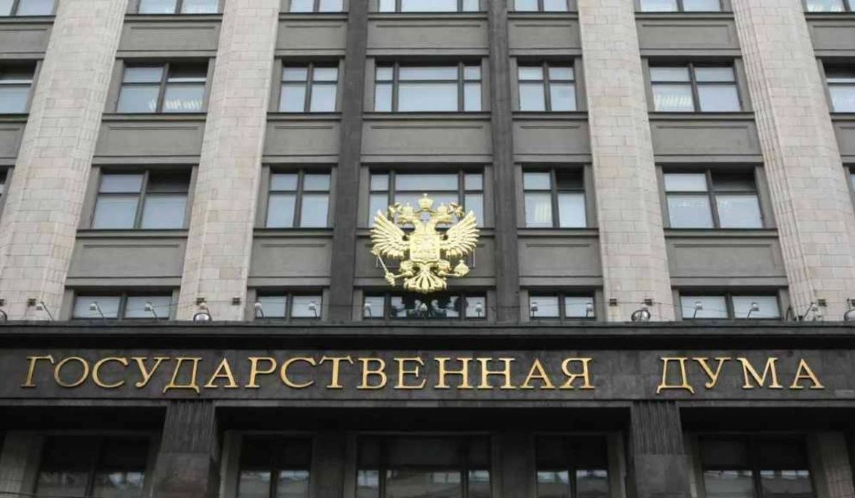 Комитеты Госдумы ускоряют меры по снижению нагрузки на учителей и врачей